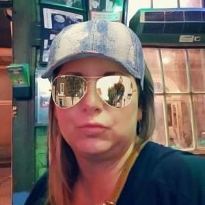 Meet your Posher, Tina